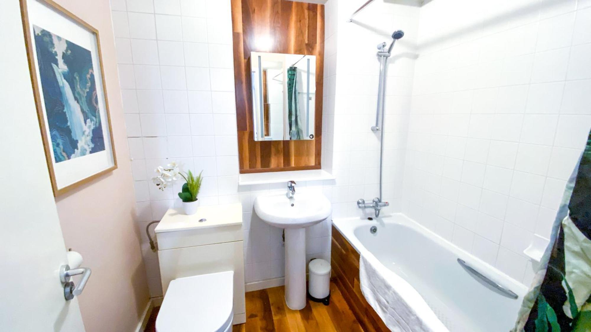 2 Bed Shoreditch Home With Parking Londra Esterno foto