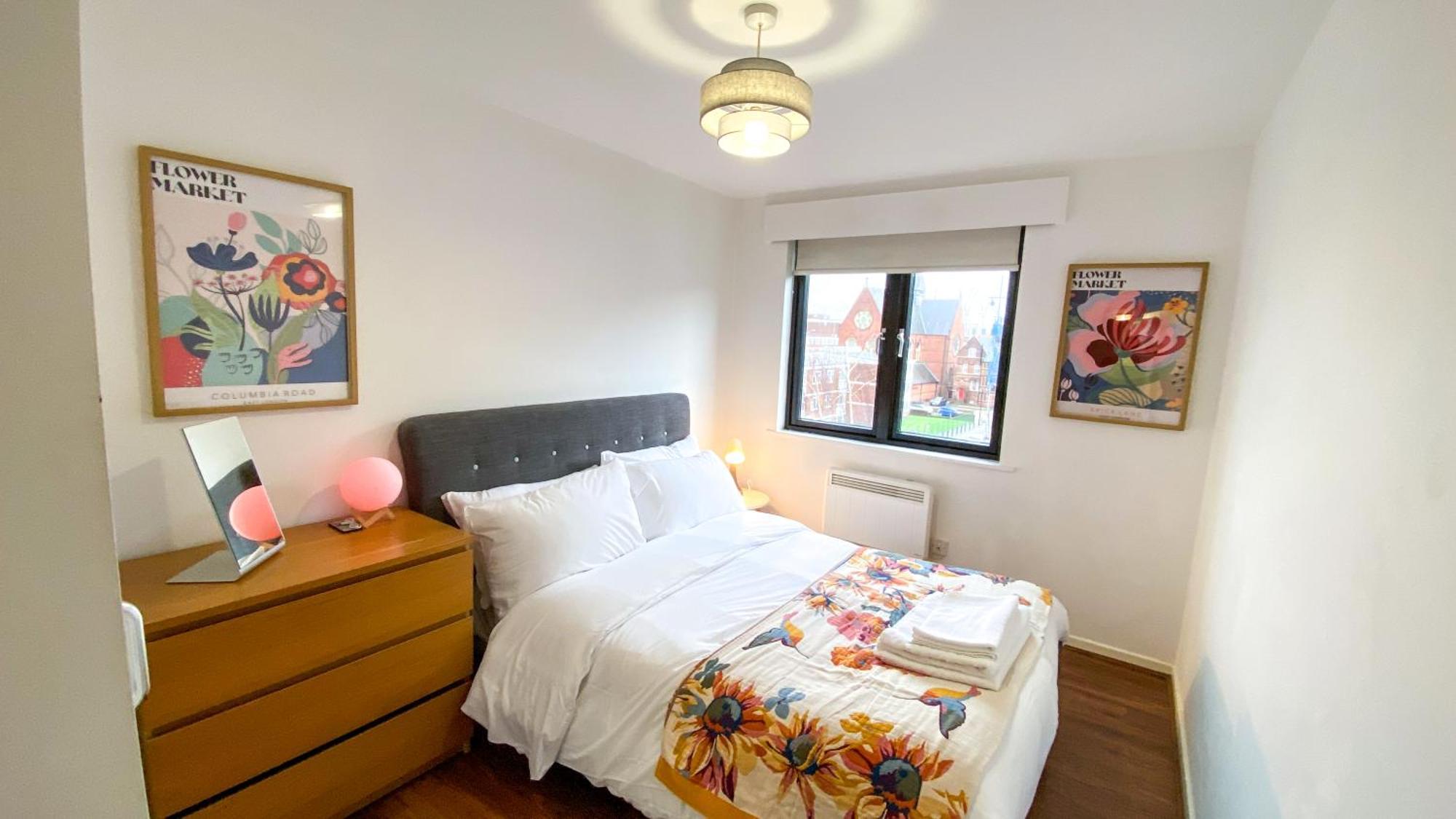 2 Bed Shoreditch Home With Parking Londra Esterno foto